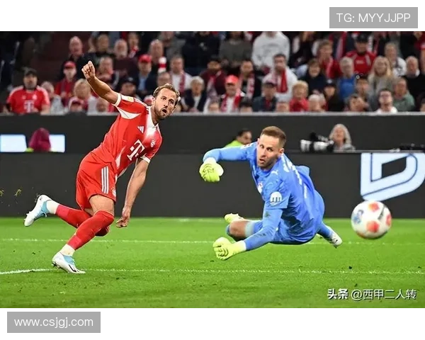 性感女歌手与凯恩同框合影亮相拜仁晚宴引发热议